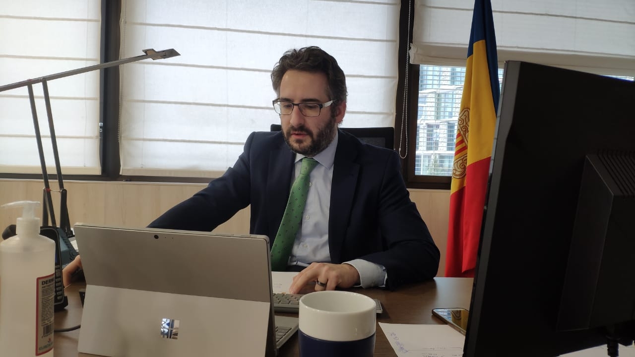 Jover tracta amb el seu homòleg luxemburguès la cooperació financera en l’àmbit multilateral
