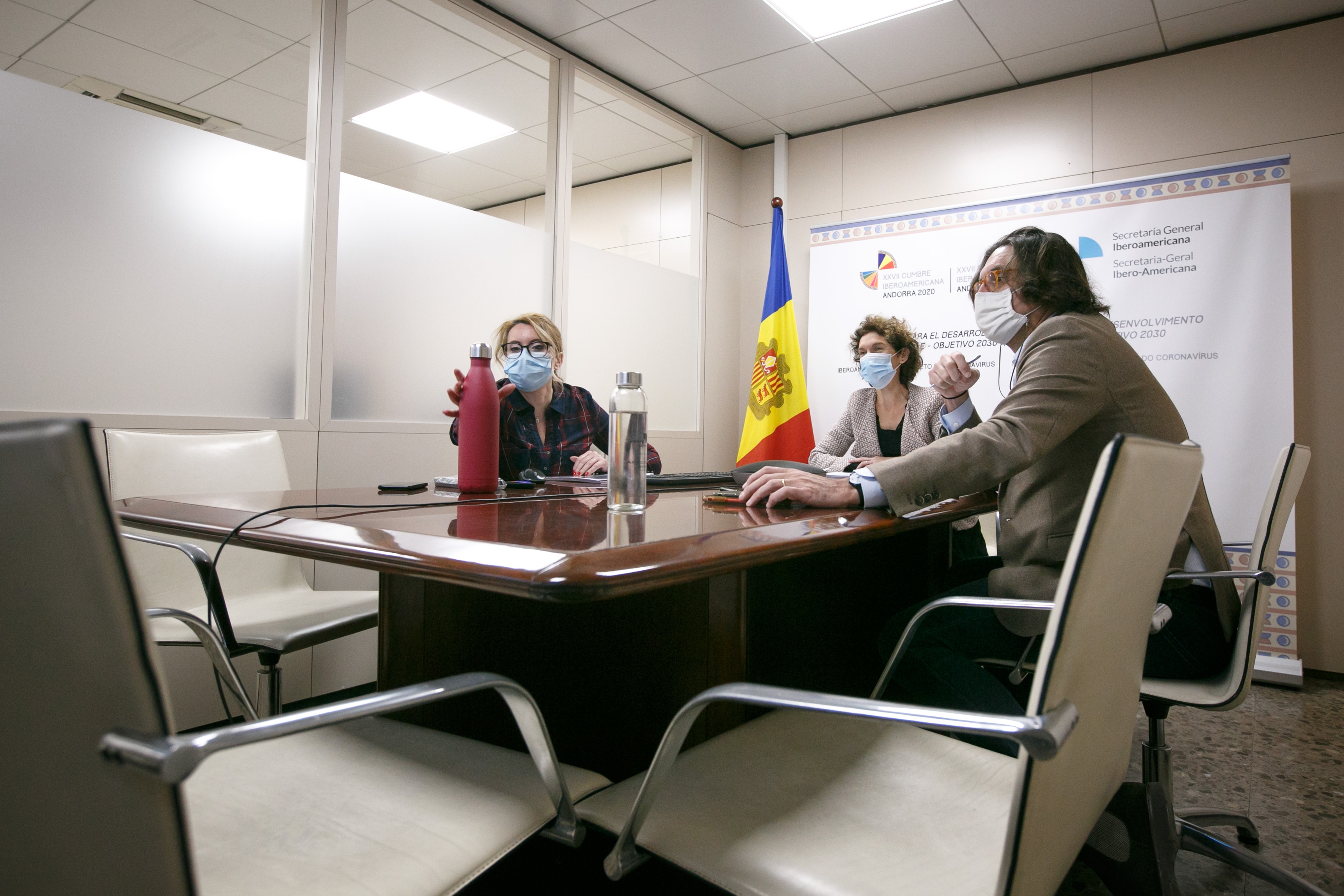Maria Ubach referma la importància de la cooperació en una reunió amb la Secretària d’Estat d’Afers Exteriors espanyola per a Iberoamèrica i el Carib, Cristina Gallach