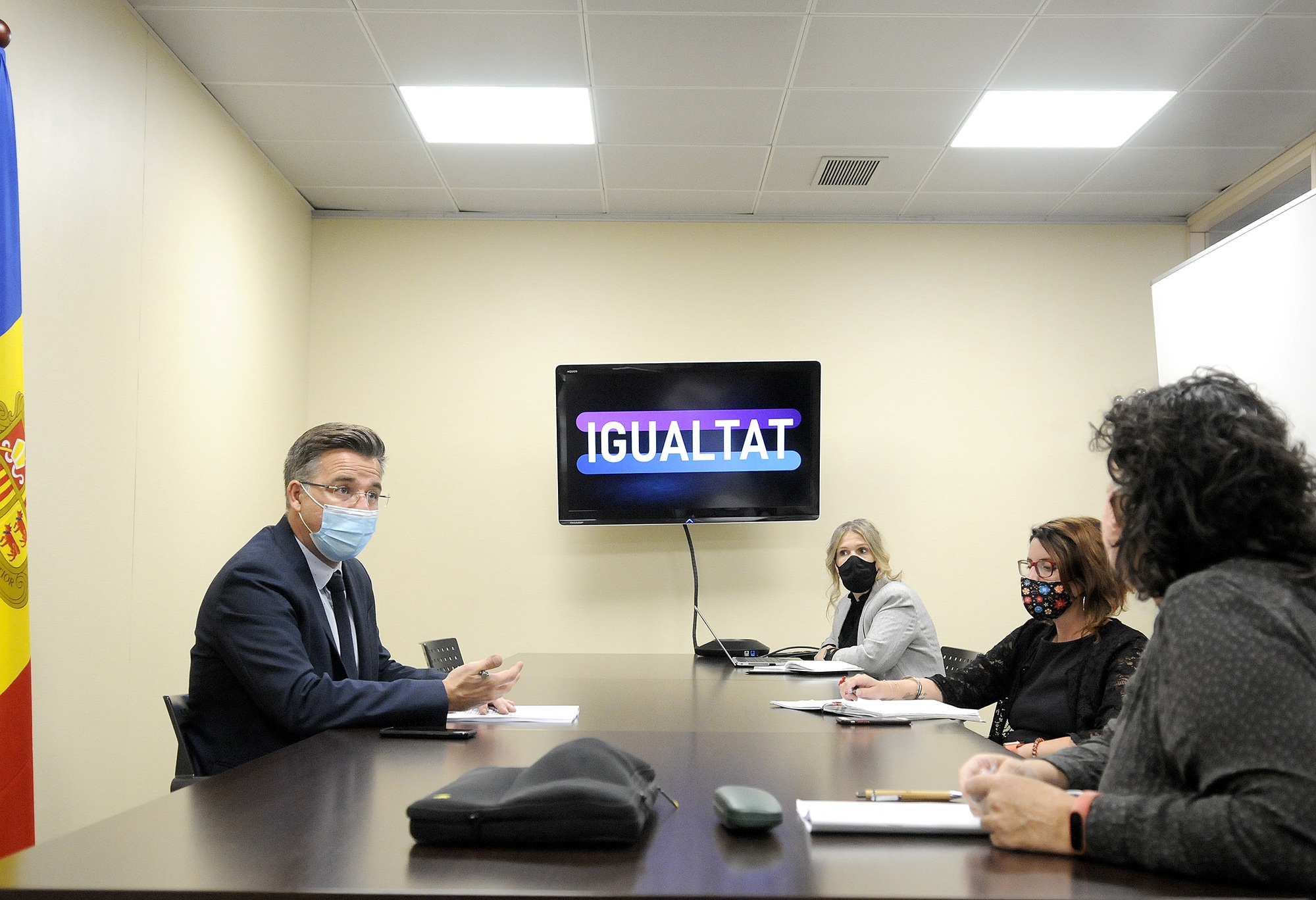 Marc Pons presenta l’esborrany del Projecte de llei per a la igualtat efectiva entre dones i homes