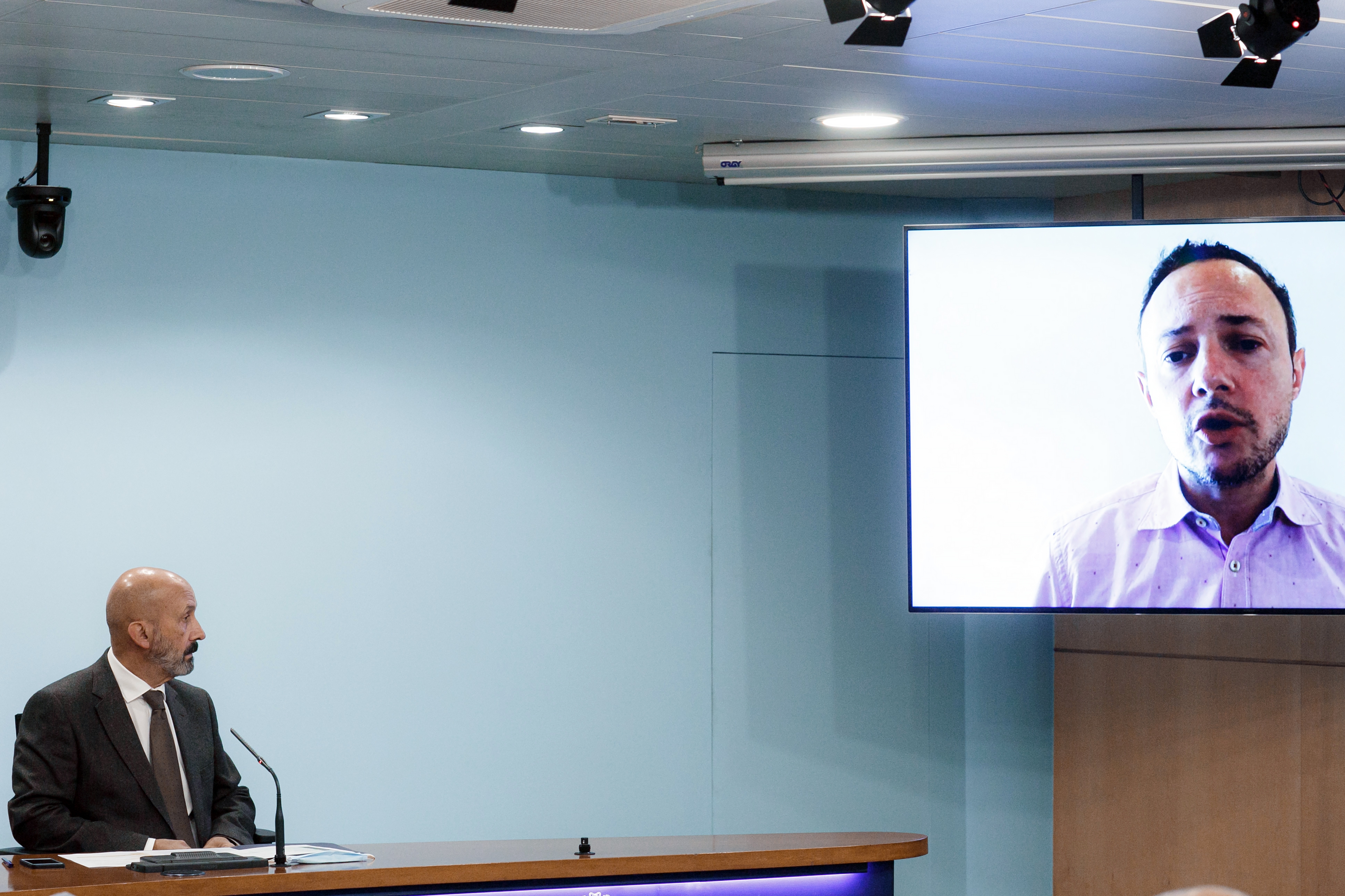 Espot afirma que el Govern treballa per garantir l’equilibri entre salut i activitat econòmica