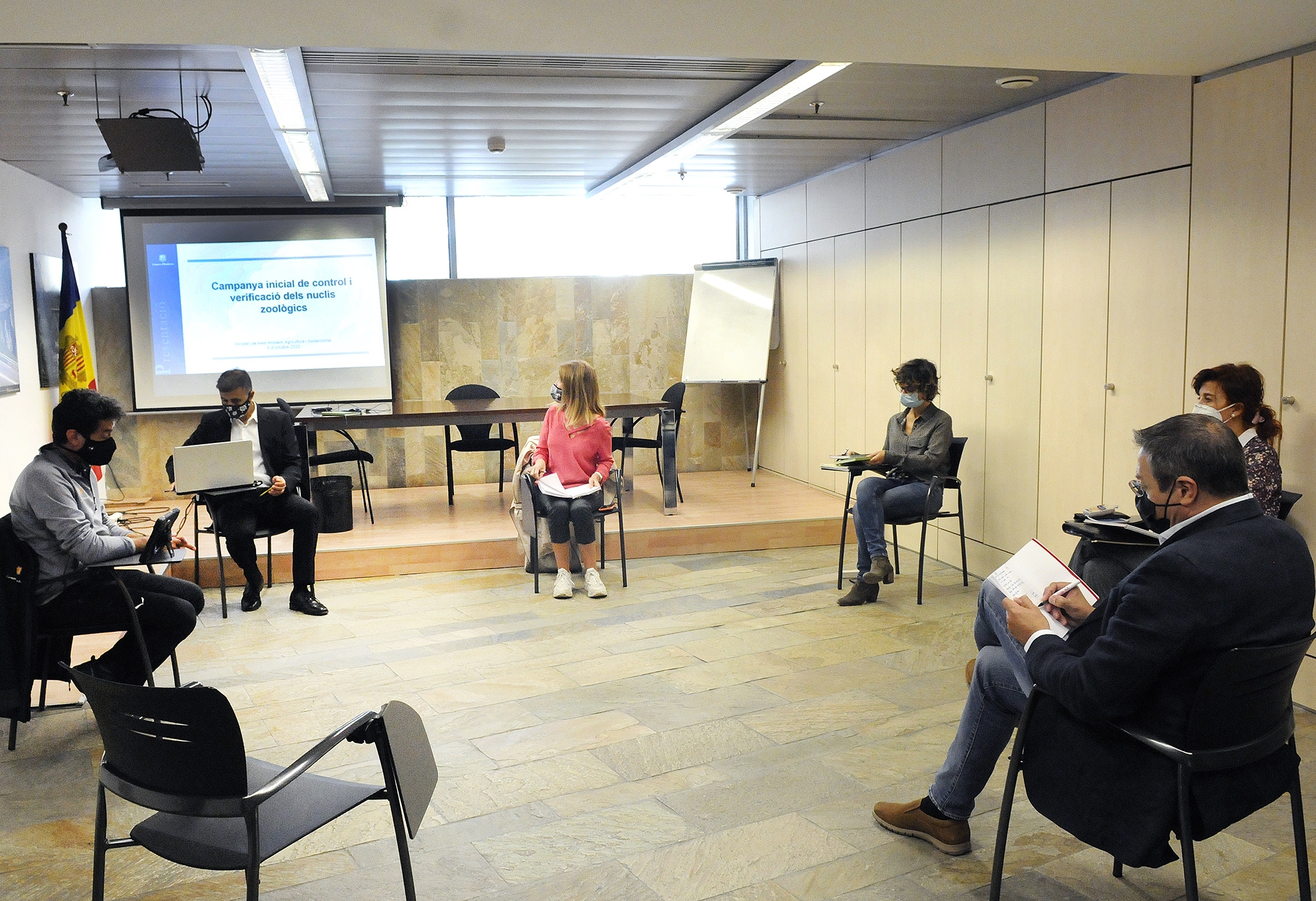 El Govern impulsa un pla de vigilància continu al llarg de l’any en tots els nuclis zoològics d’animals de companya del país