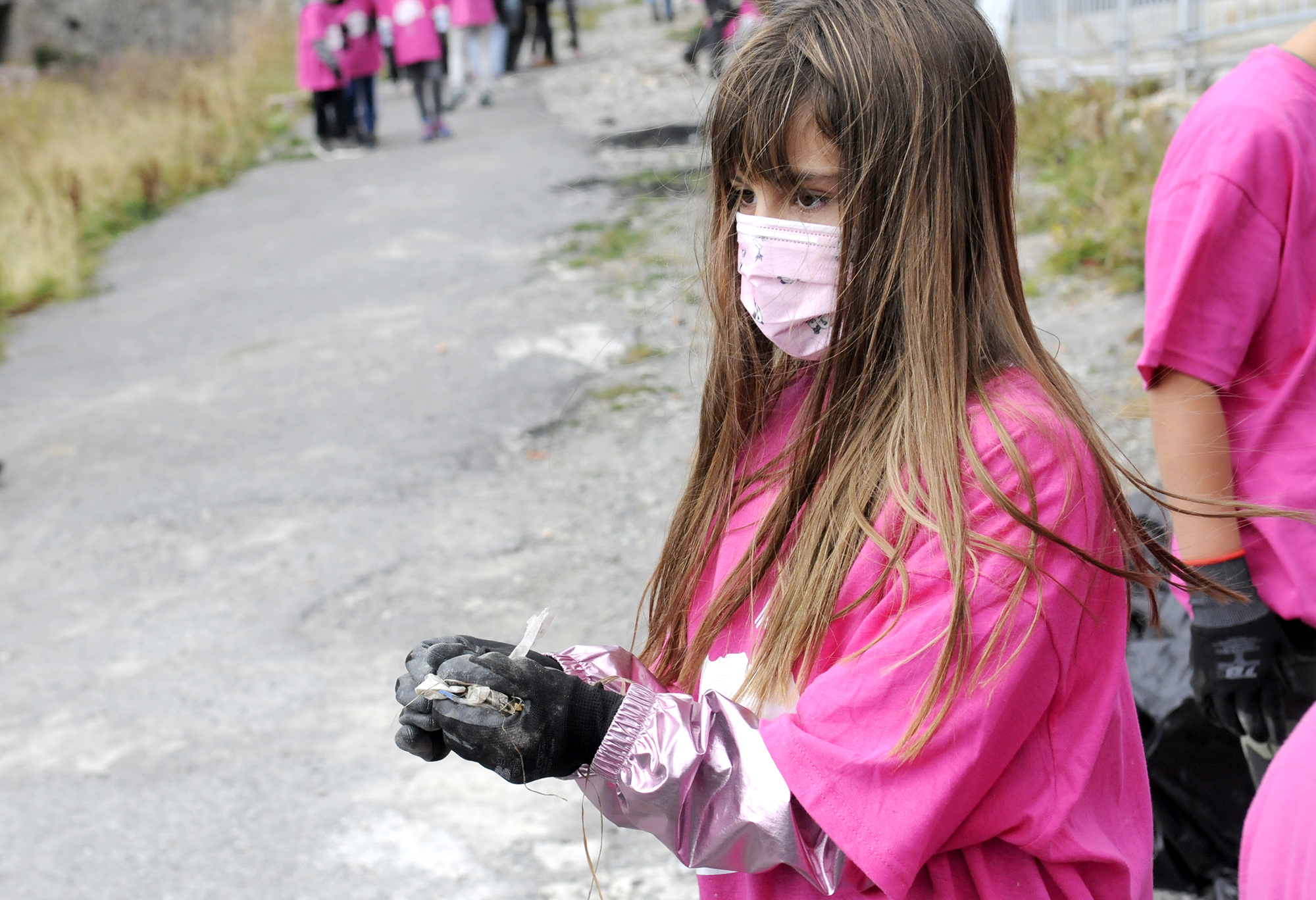 Un total de 837 escolars participen en la recollida de residus en el marc de la campanya europea ‘Clean Up Day’