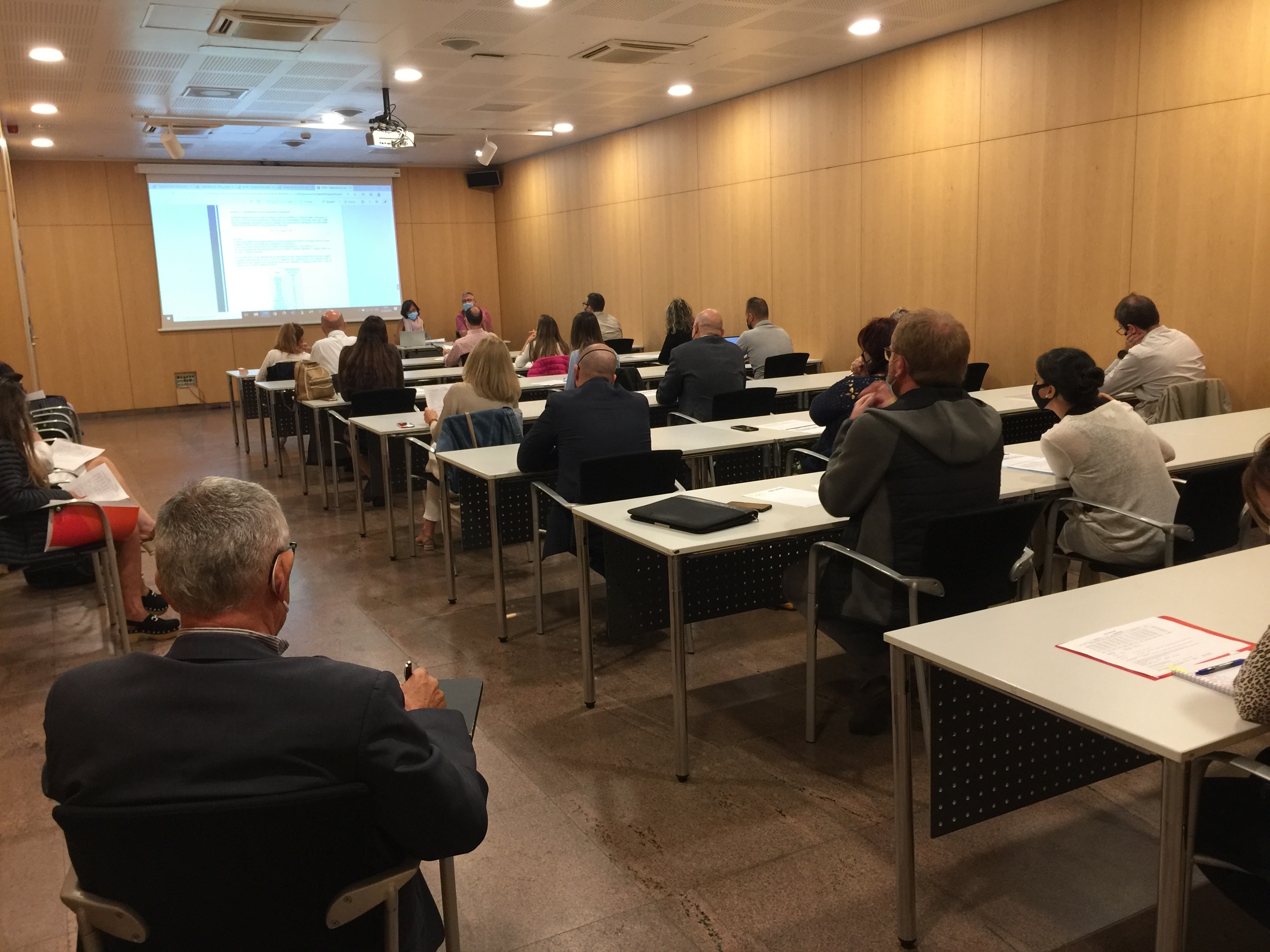 L’Oficina de l’energia i del canvi climàtic i l’AGIA organitzen unes jornades de formació sobre el repartiment de costos energètics