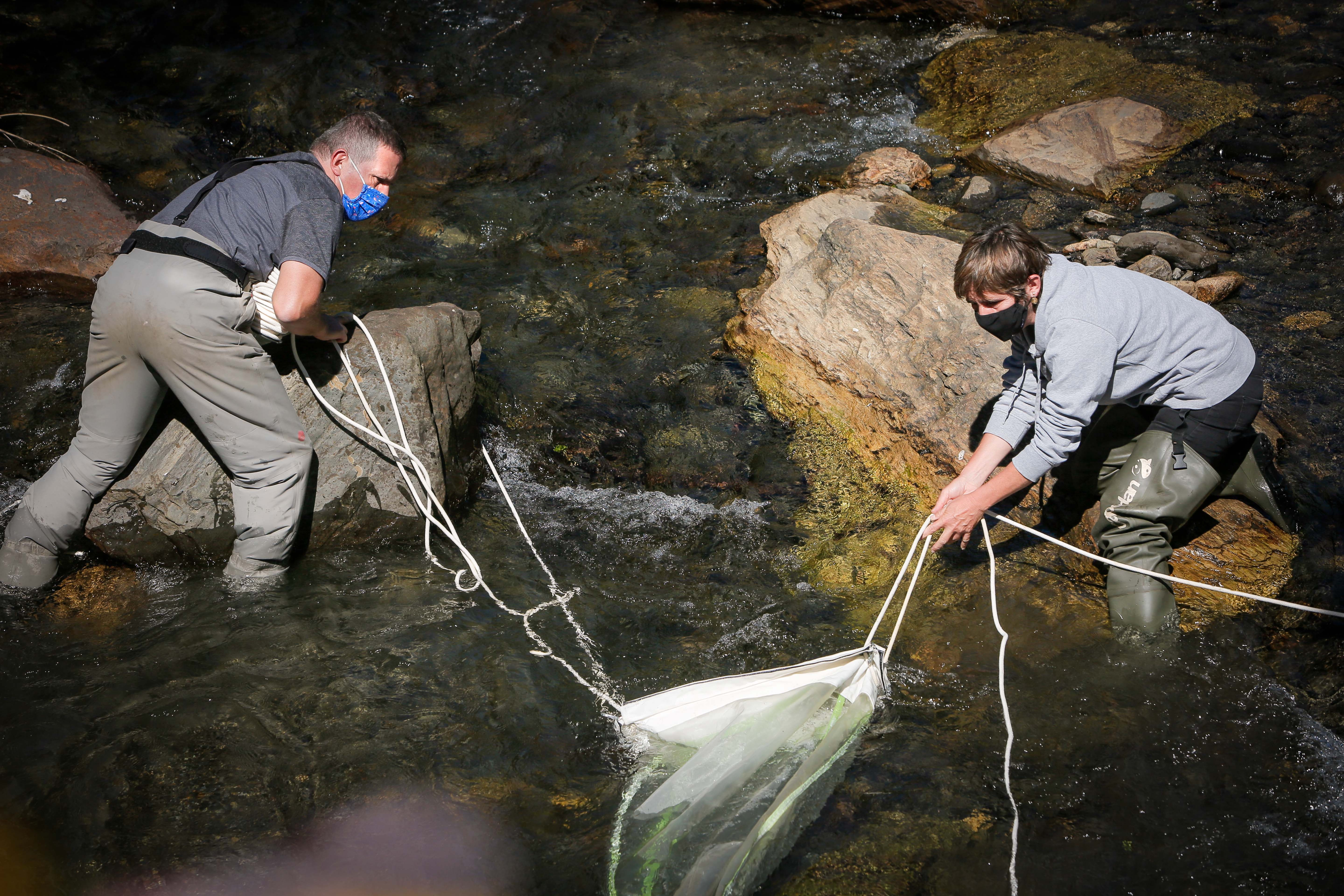 Els socis del projecte Plastic0pyr es troben a Andorra per definir els protocols per a l’estudi de la contaminació plàstica als rius d’alta muntanya