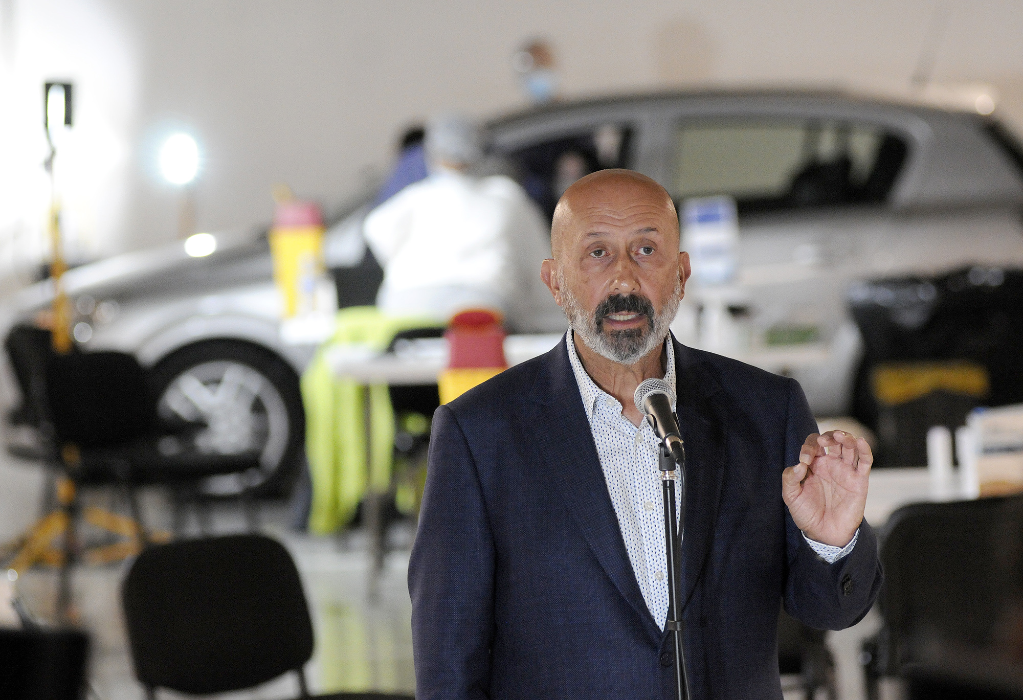 Comença el cribratge massiu de retorn a l’escola amb el personal docent i el personal que intervé als centres