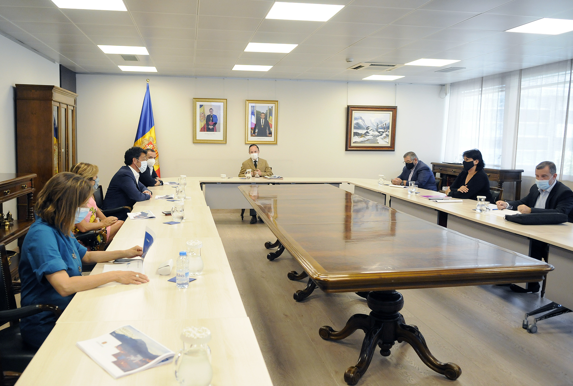 Espot es reuneix amb els representants dels Comuns, sindicats i entitats del país per presentar-los el nou pla d’acció, ‘Horitzó 23’