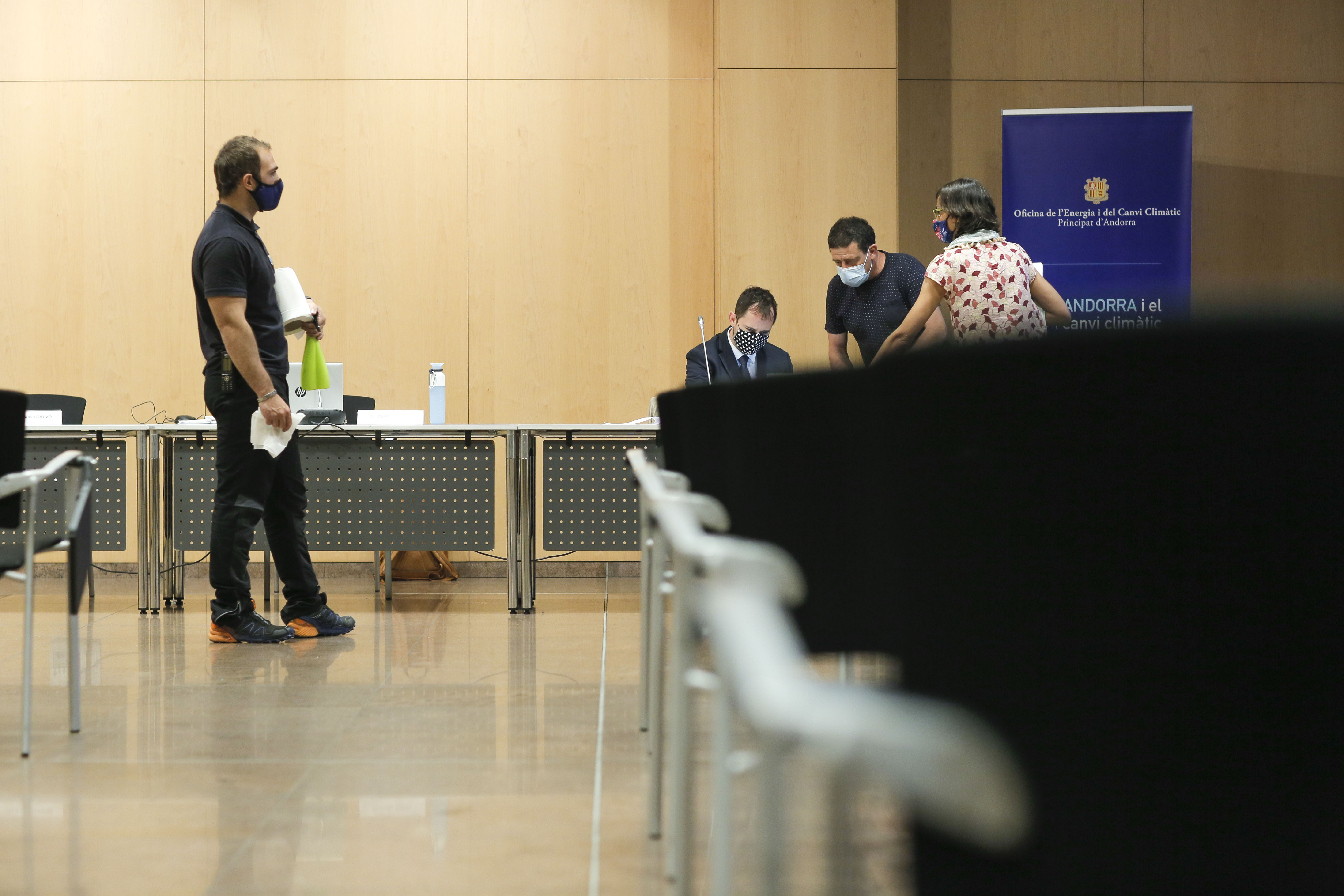 Primera reunió de la Comissió Nacional de l’Energia i del Canvi Climàtic per analitzar l’Estratègia energètica nacional