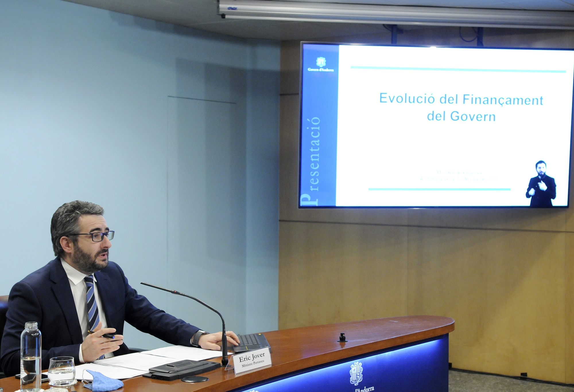 Jover exposa l’estratègia d’augmentar la capacitat de resiliència financera a través d’institucions internacionals