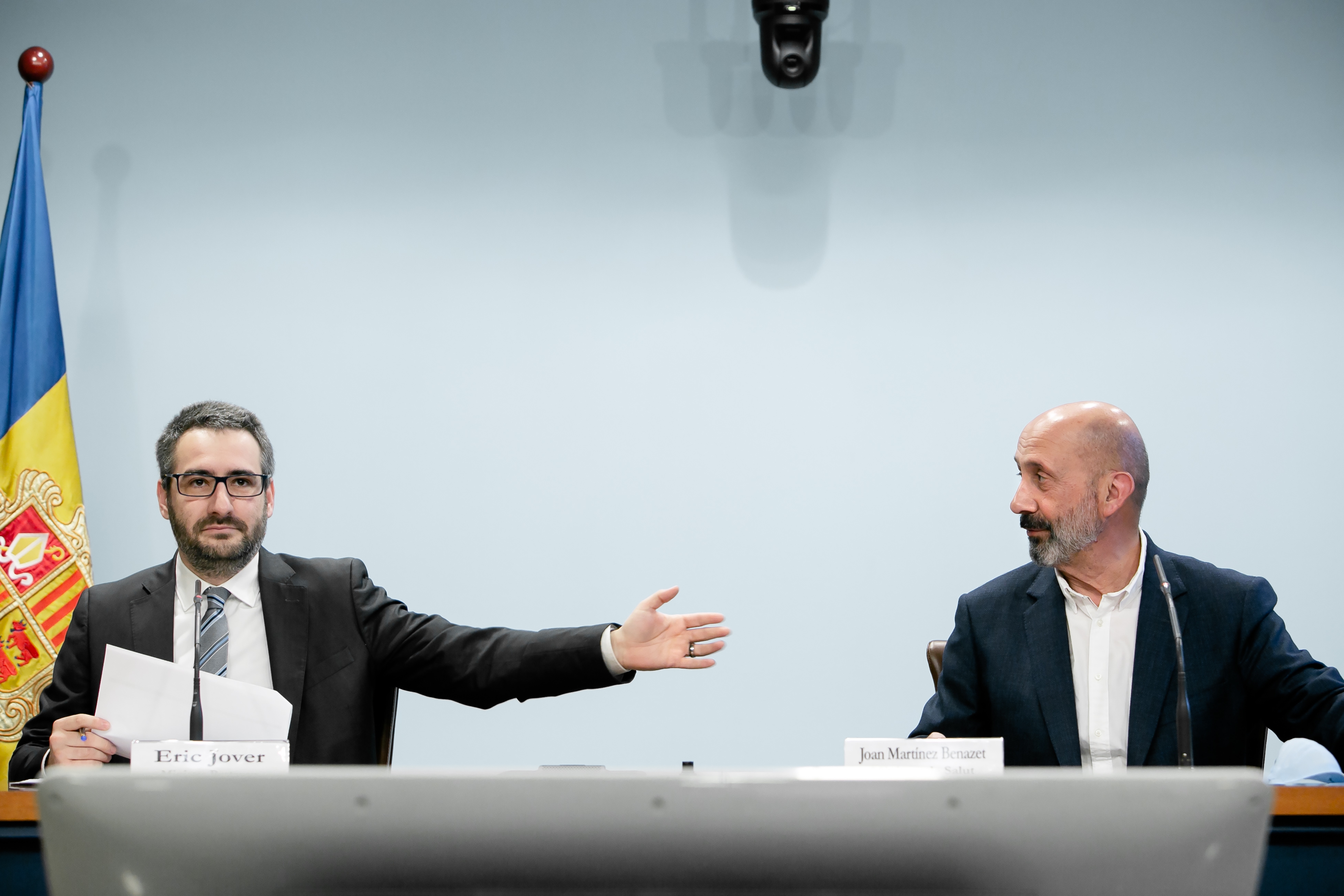 Martínez Benazet crida a la cooperació de la població i explica la importància del doble test d’anticossos