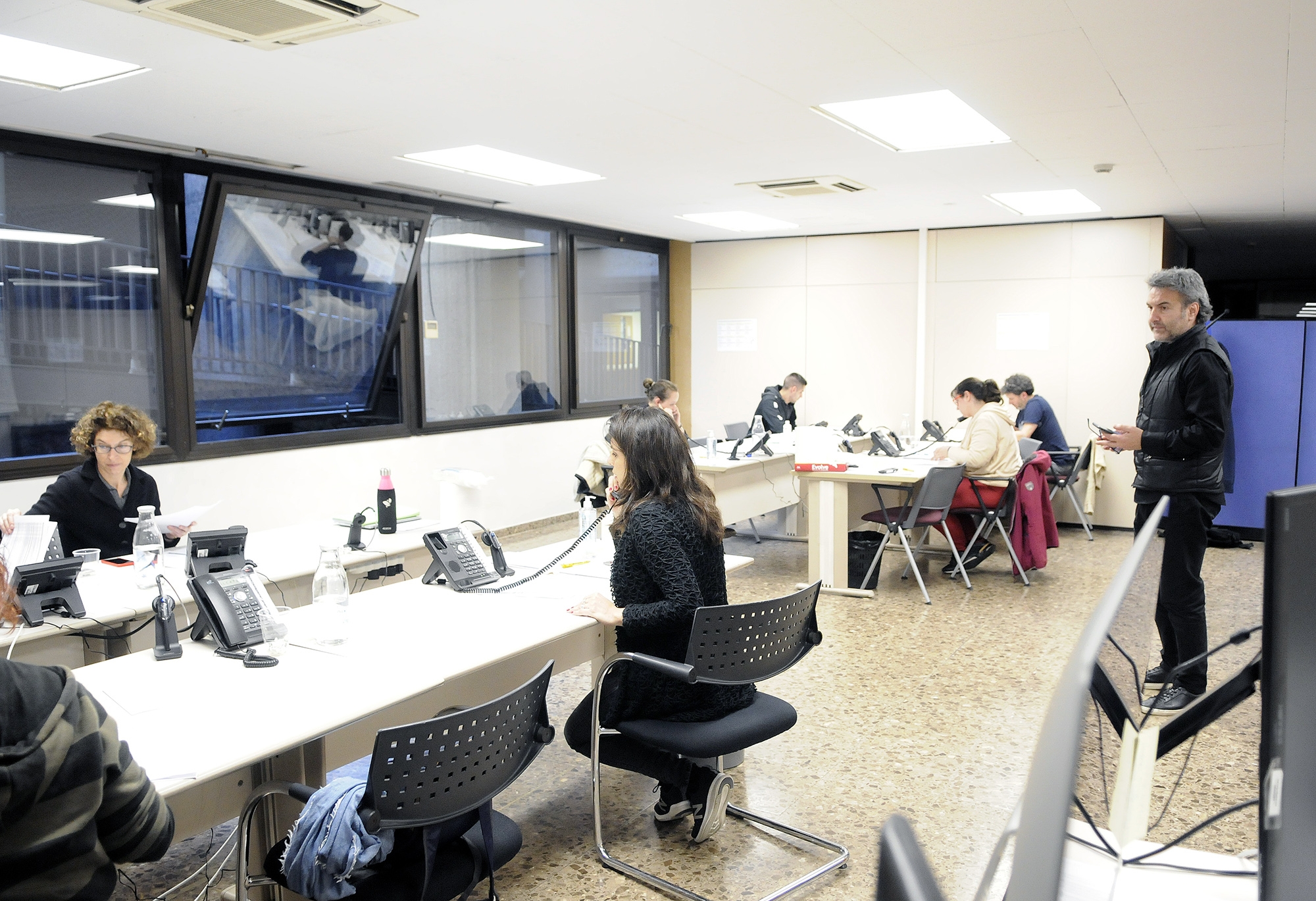 El telèfon 188 acumula 918 trucades des que va entrar en funcionament