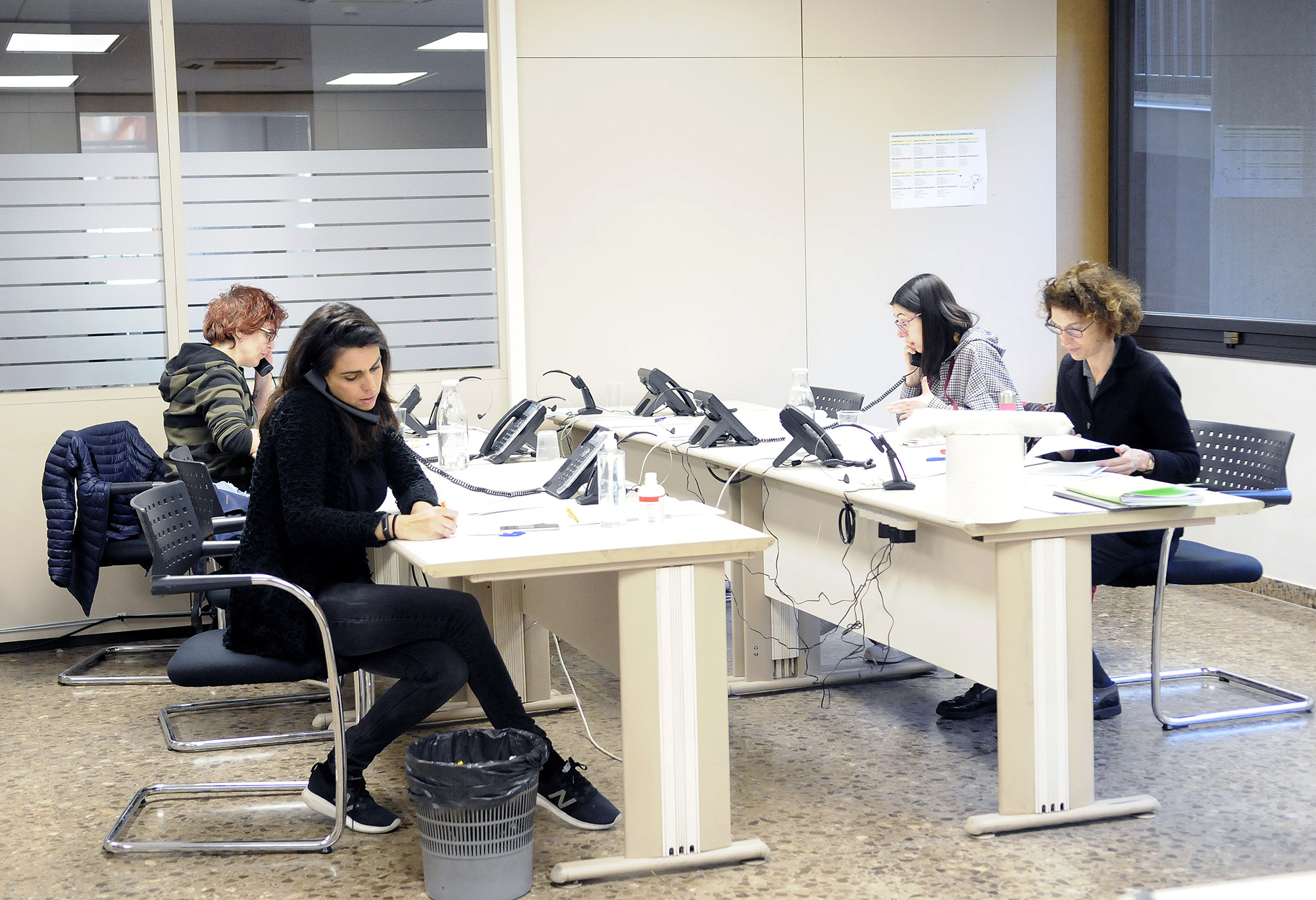 El telèfon 188 acumula 918 trucades des que va entrar en funcionament