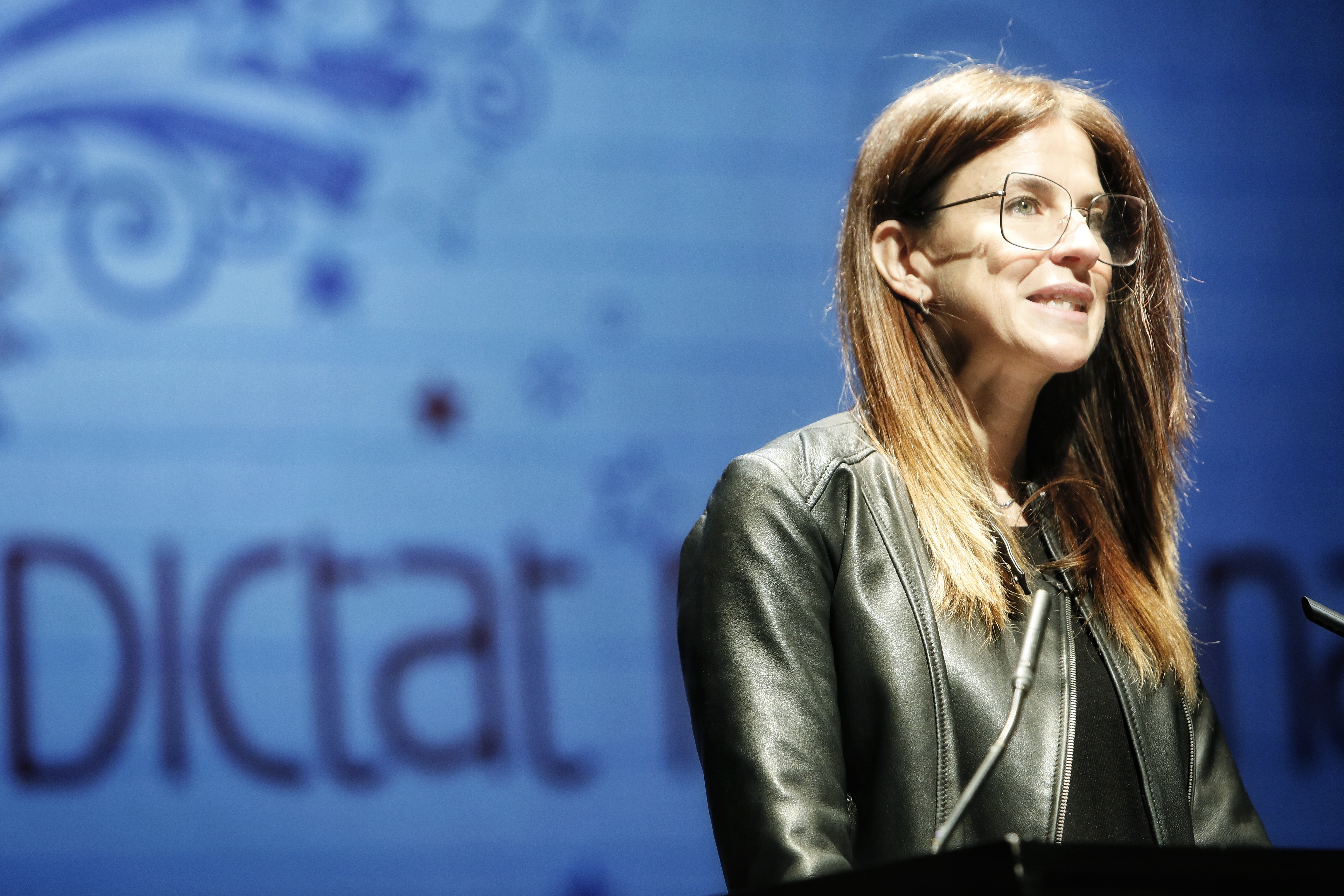 Riva lliura els premis del 13è Dictat Nacional als guanyadors Elena Martín i Marc Salinas