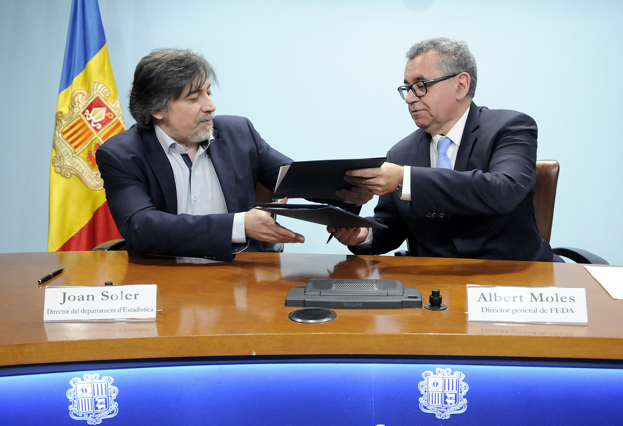 Estadística i FEDA signen un conveni per a la sessió de dades per a l’elaboració del registre de població i d’unitats domiciliàries