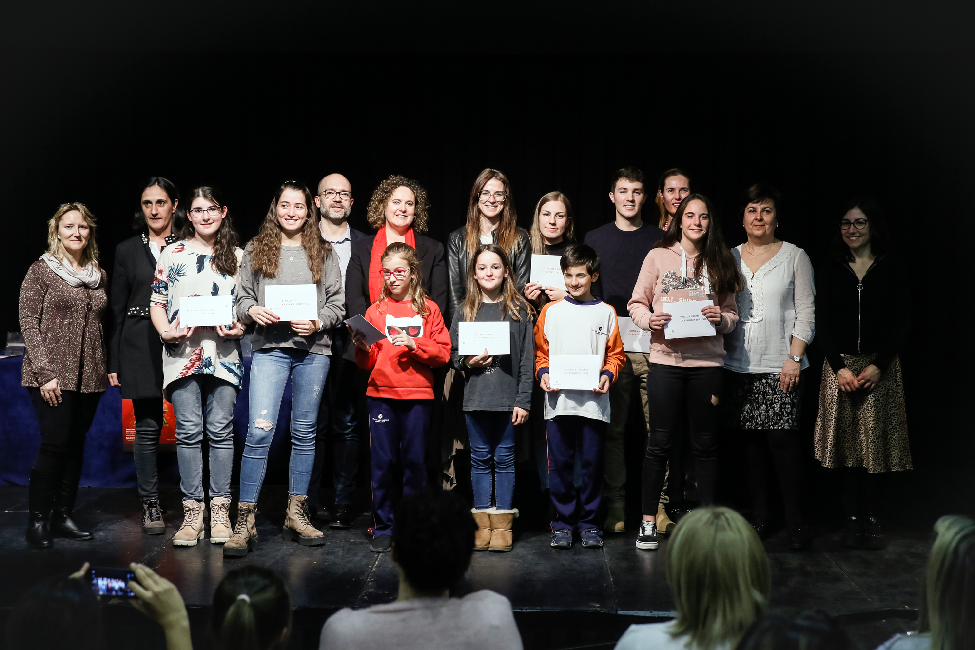 Sílvia Riva celebra la consolidació del Concurs de contes de Nadal durant l’entrega de premis de la seva 32a edició