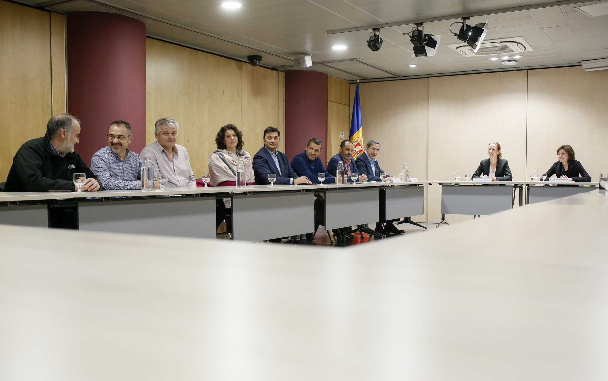 Calvó i els cellers andorrans es troben amb els representants de CERVIM per iniciar el camí cap a la Denominació d’Origen Protegit Vi d’Andorra