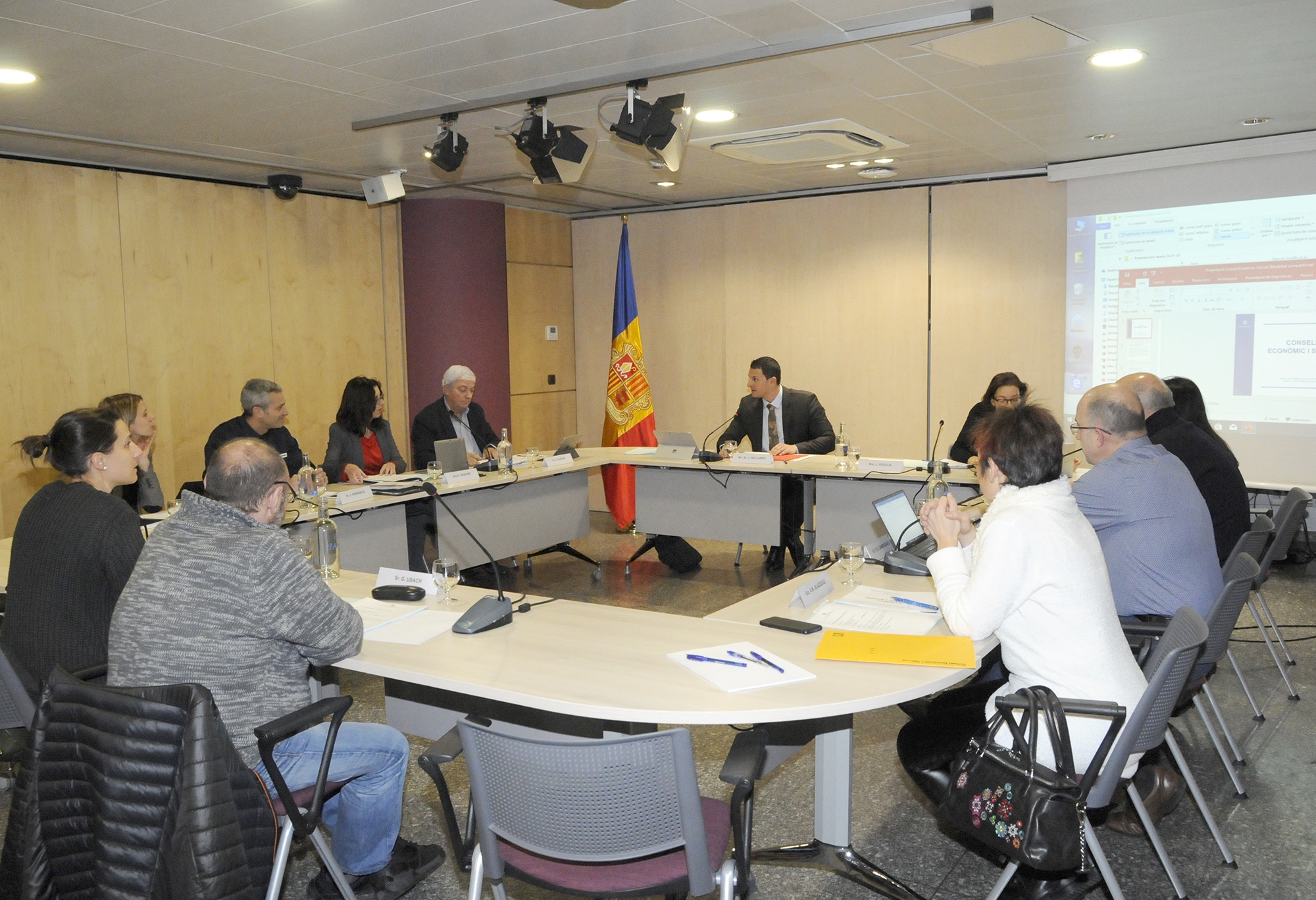 El Consell Econòmic i Social celebra la primera reunió amb l’objectiu d’esdevenir un fòrum de diàleg en els àmbits socioeconòmic, laboral i ocupacional