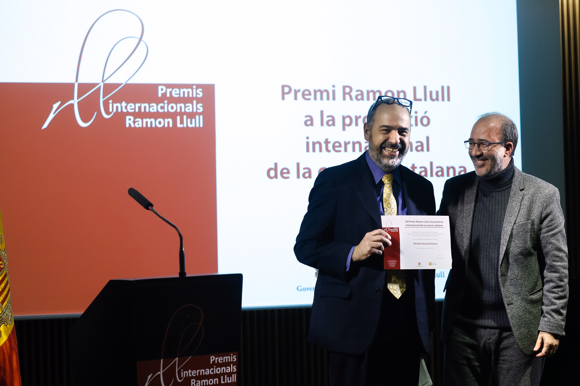El folklorista Michael Mason, la traductora Annie Bats i el professor i traductor Ko Tazawa, premis Ramon Llull 2019