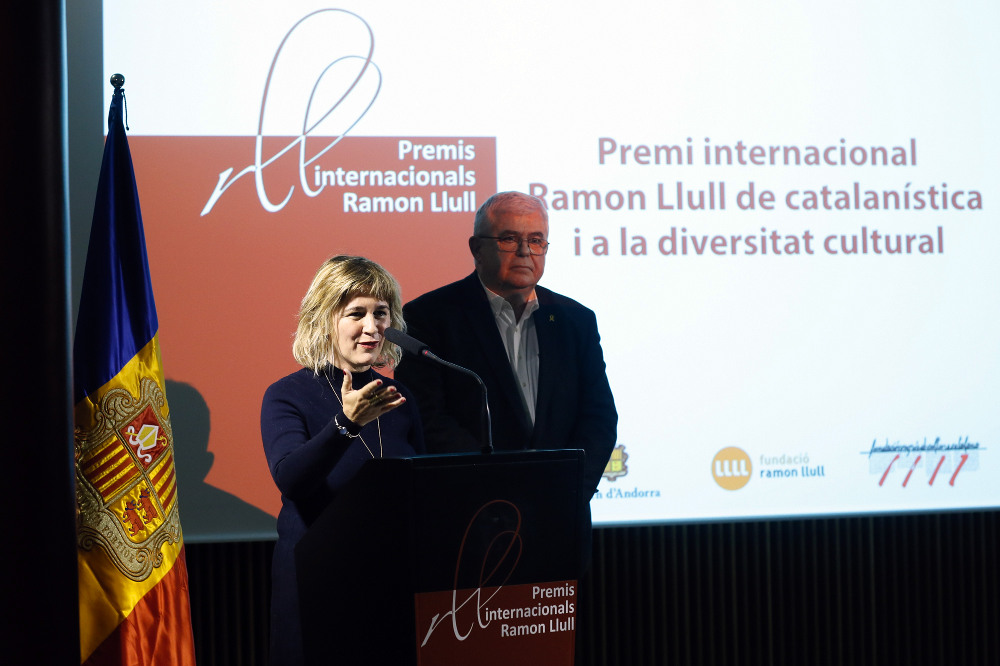 El folklorista Michael Mason, la traductora Annie Bats i el professor i traductor Ko Tazawa, premis Ramon Llull 2019