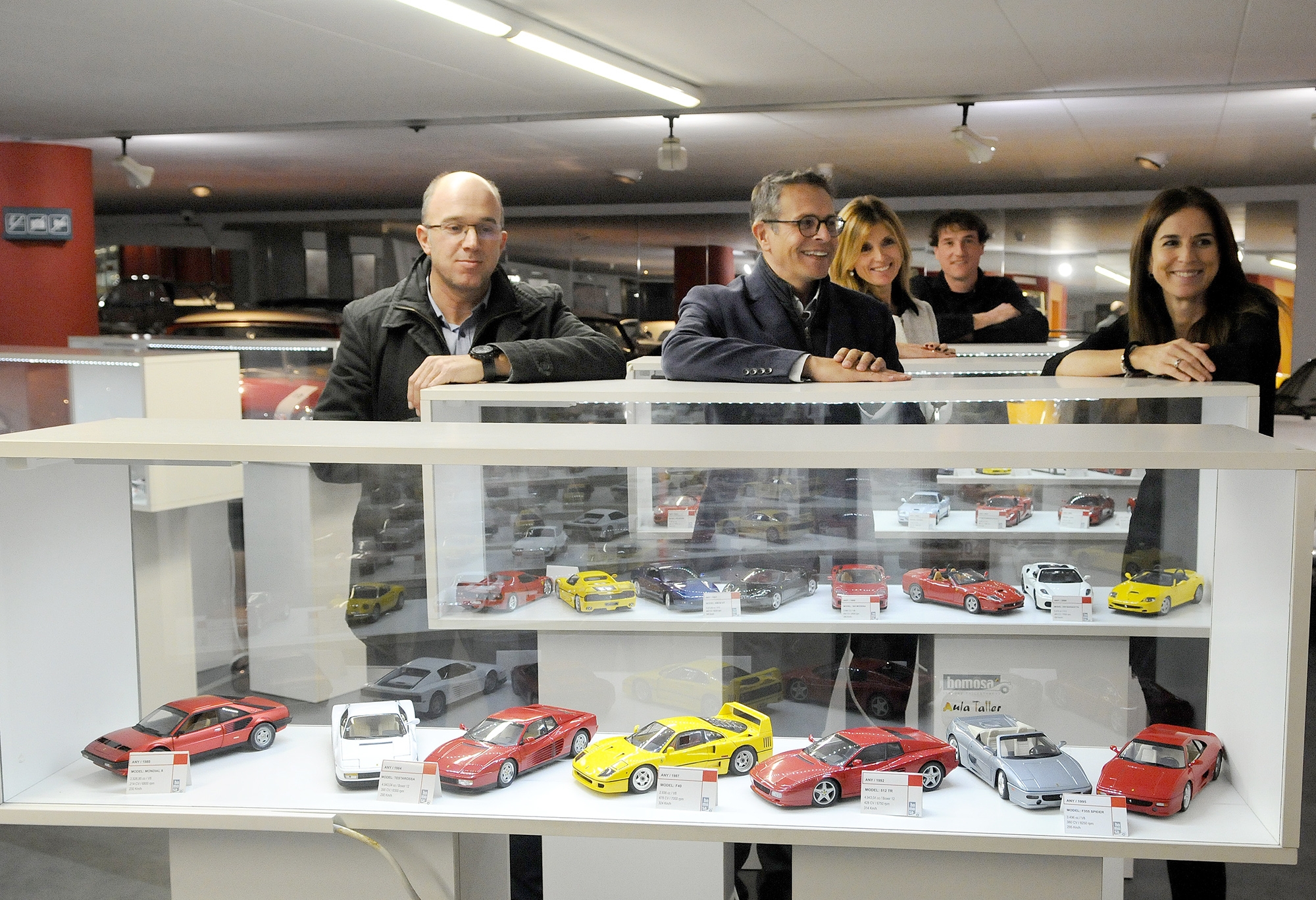 El Museu Nacional de l’Automòbil acull la mostra ‘Llegendes en miniatura’ amb repliques de Ferrari a escala 1:18