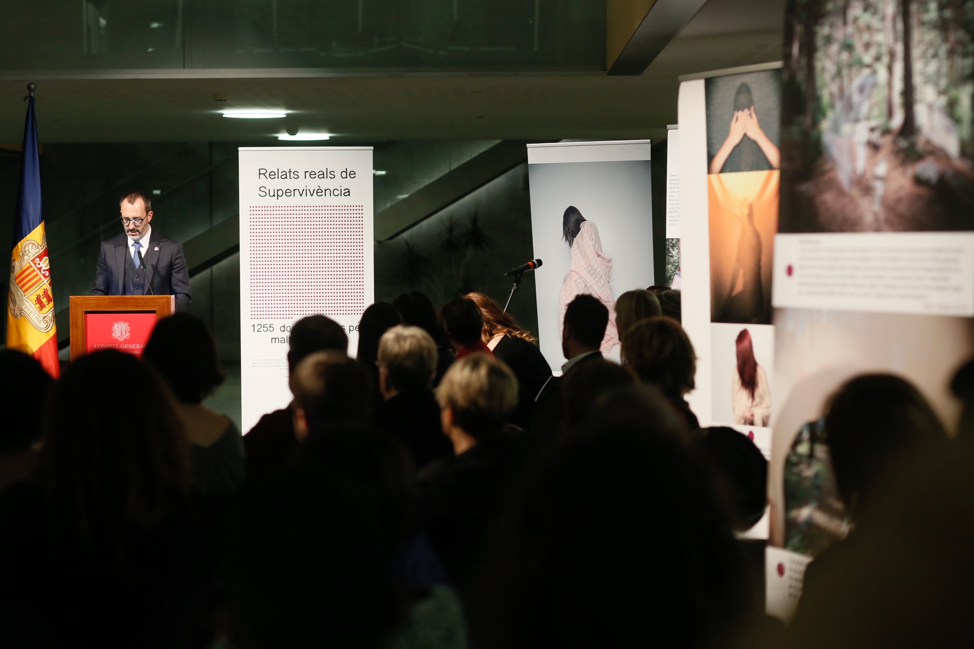 Afers Socials inaugura l’exposició ‘Relats reals de supervivència, 1255’ amb l’objectiu de sensibilitzar sobre la violència de gènere