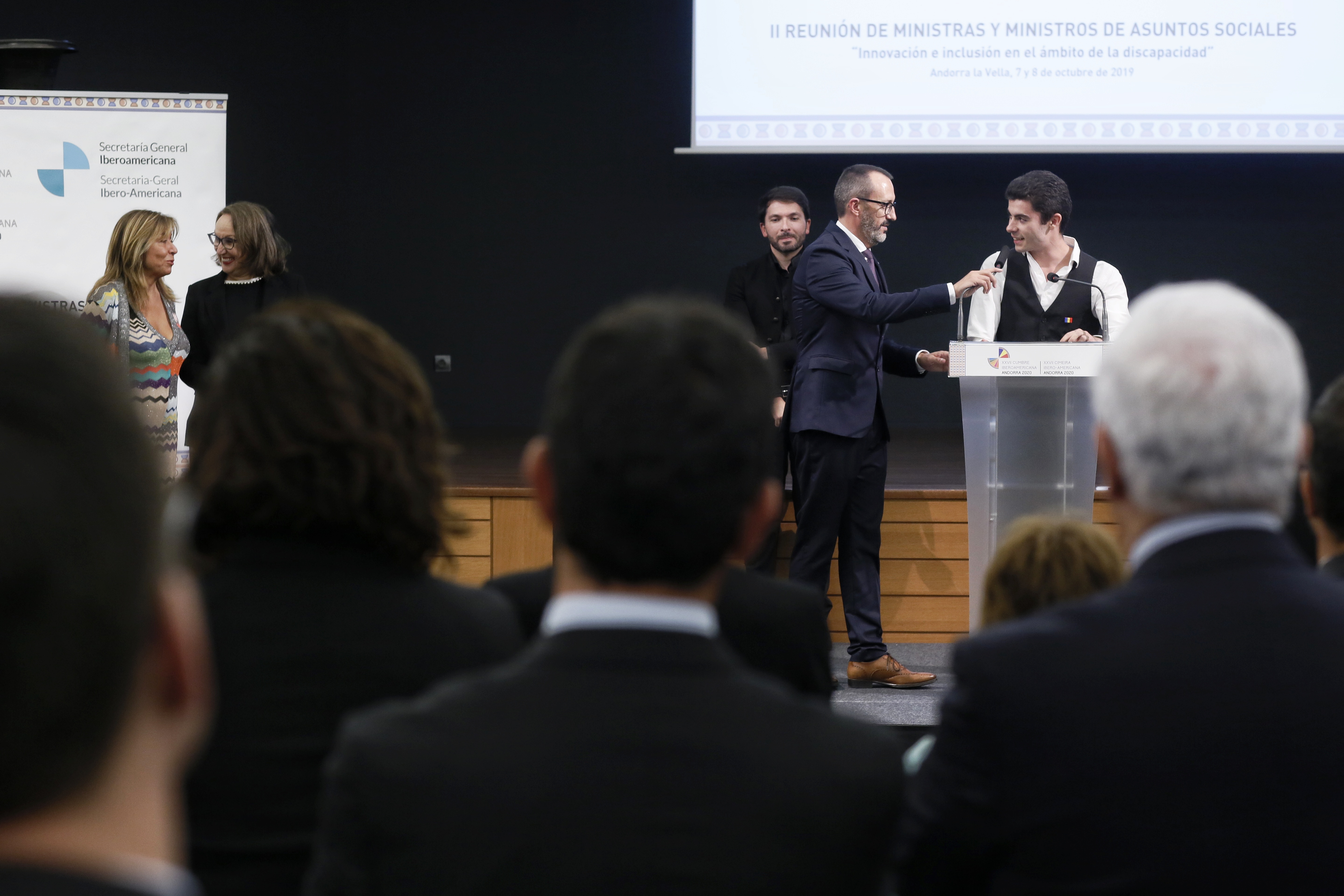 Filloy rep les delegacions dels països de la Comunitat Iberoamericana que participen en la II Reunió Iberoamericana de Ministres d’Afers Socials a Andorra