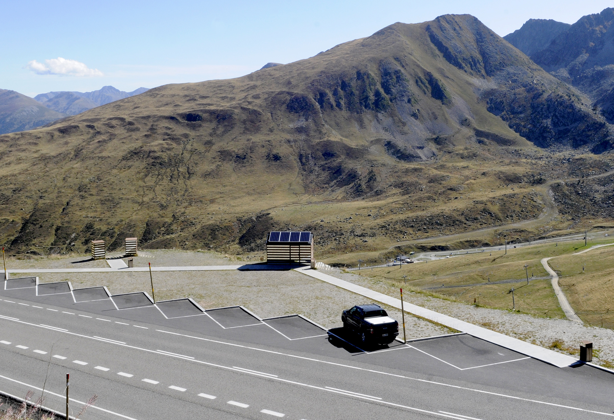 El ministre Torres presenta un nou mirador sobre el Pas de la Casa i la segona fase del passeig del riu Arieja