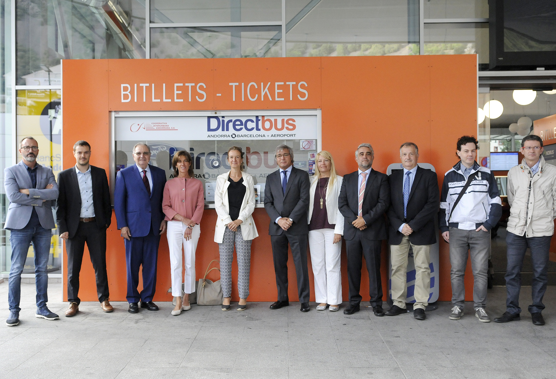 Comencen a funcionar les noves línies de transport regular de viatgers amb tota normalitat