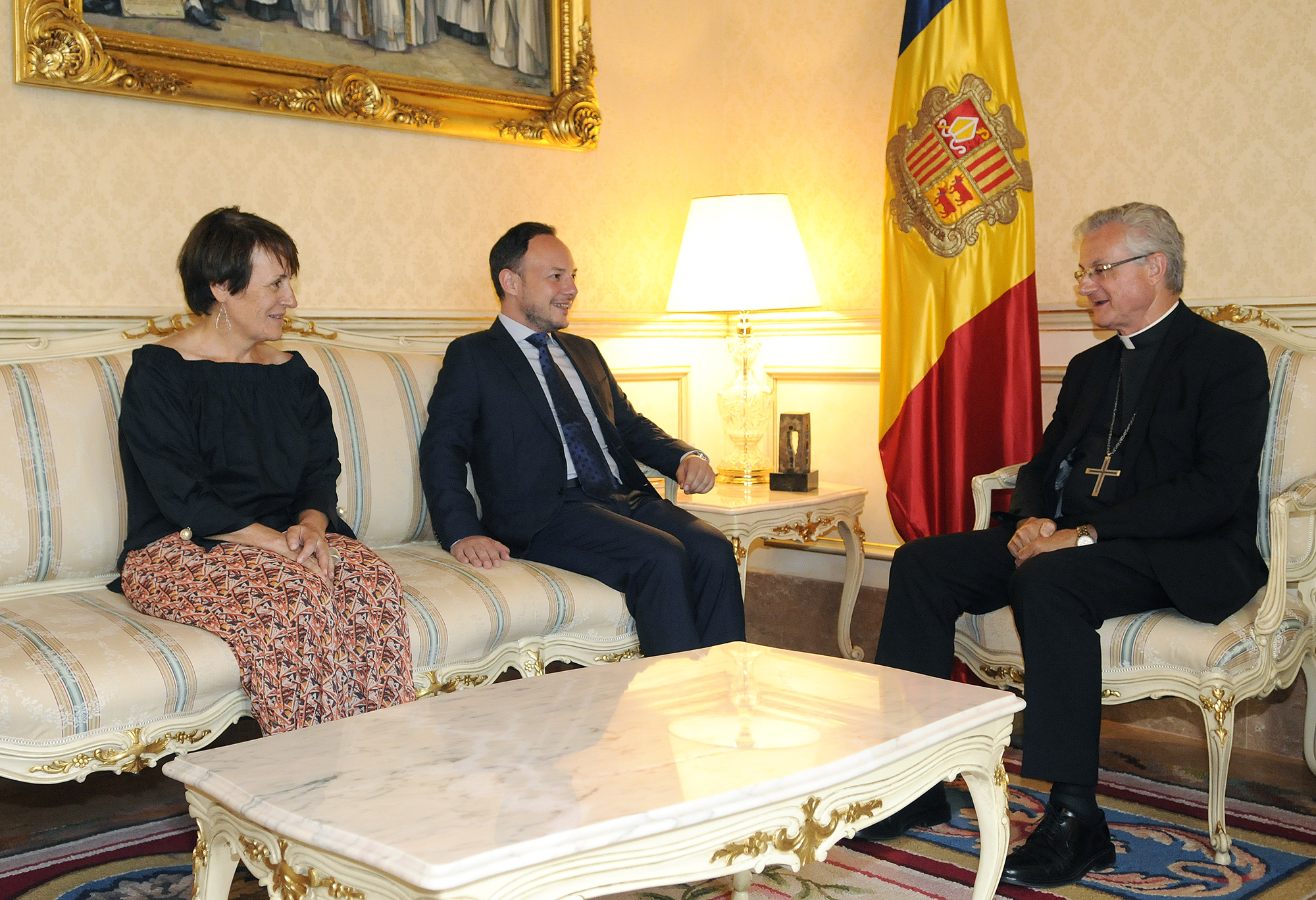 El copríncep Joan-Enric Vives rep a Xavier Espot i Roser Suñé al Palau Episcopal