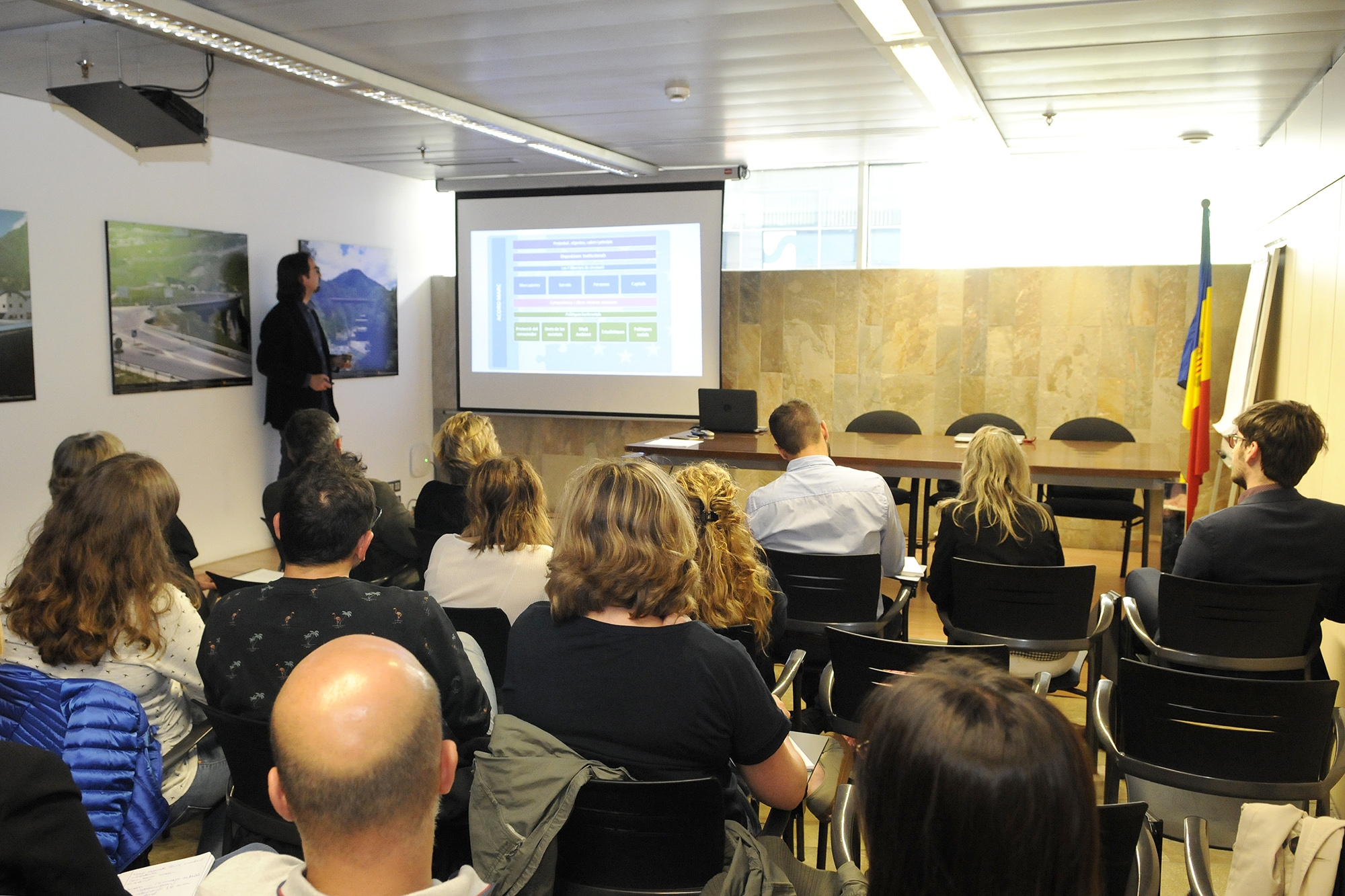 Landry Riba exposa les principals línies de treball de la negociació per l’Acord d’Associació amb la UE a periodistes i professionals de la comunicació