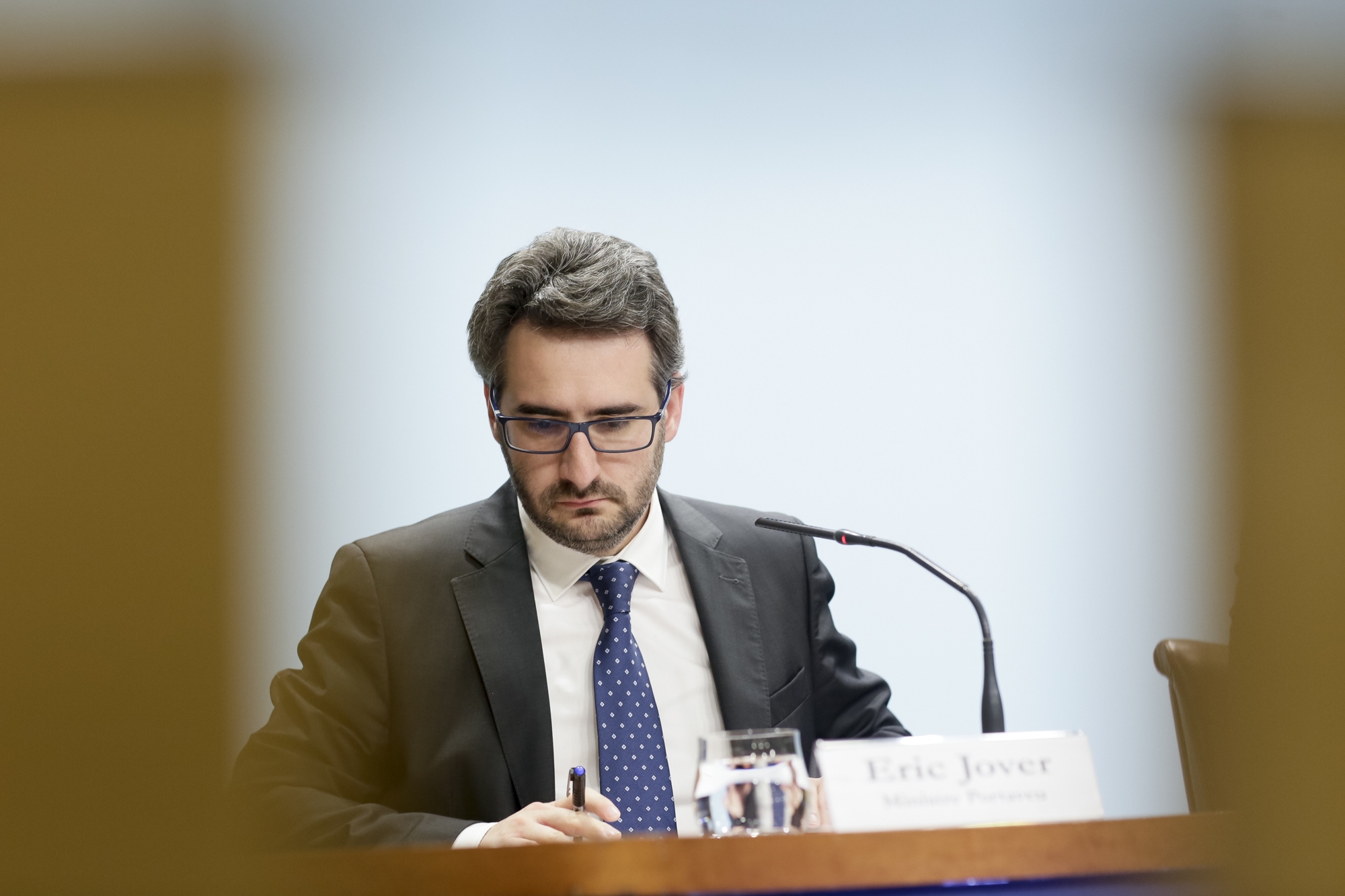 El Govern adjudica el servei de transport escolar