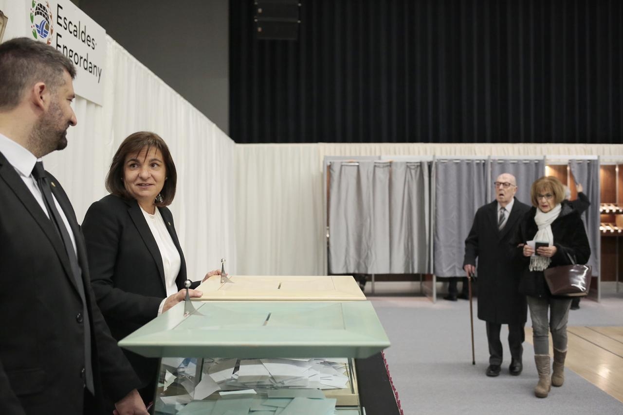 La participació a les Eleccions Generals a les 17 h és del 61,83%