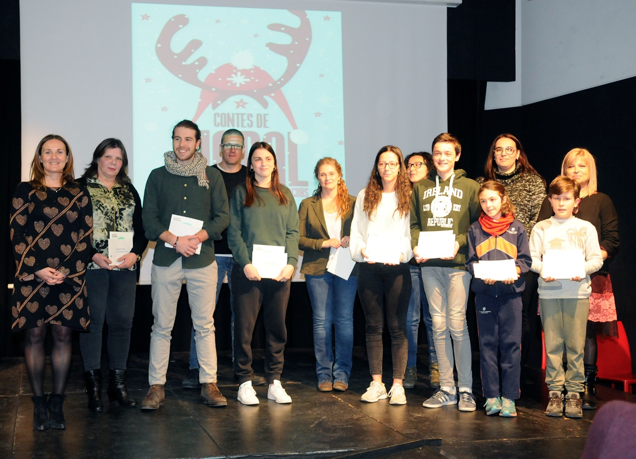 Gelabert entrega els premis del 31è Concurs de contes de Nadal