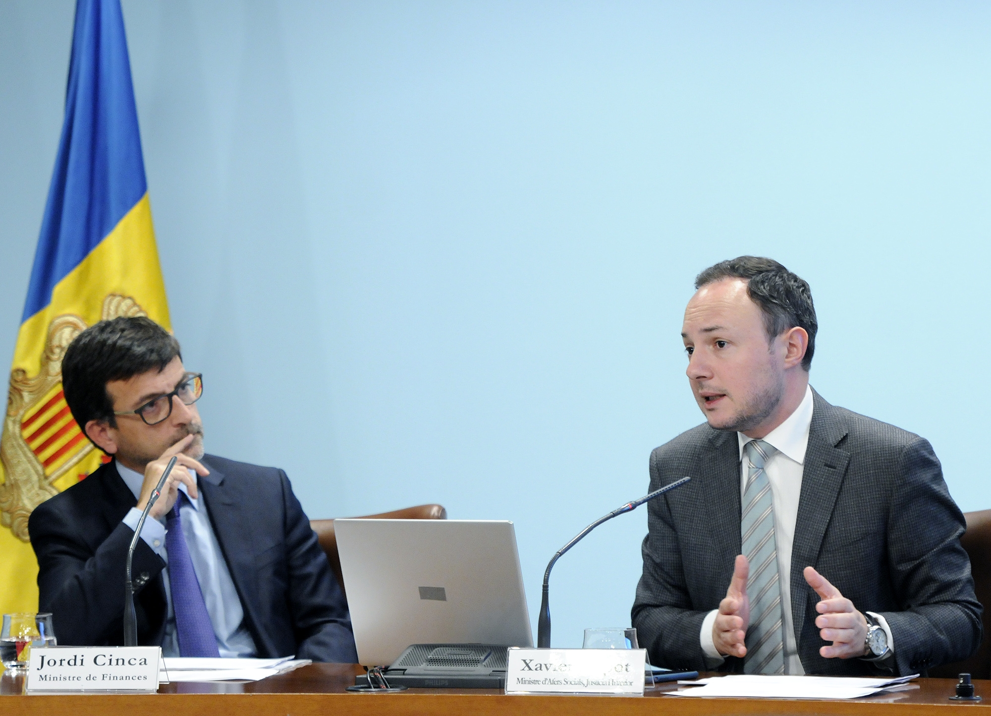 El salari mínim s’apuja un 3,2% i els salaris de fins a 24.000 euros s’incrementen d’acord amb l’IPC