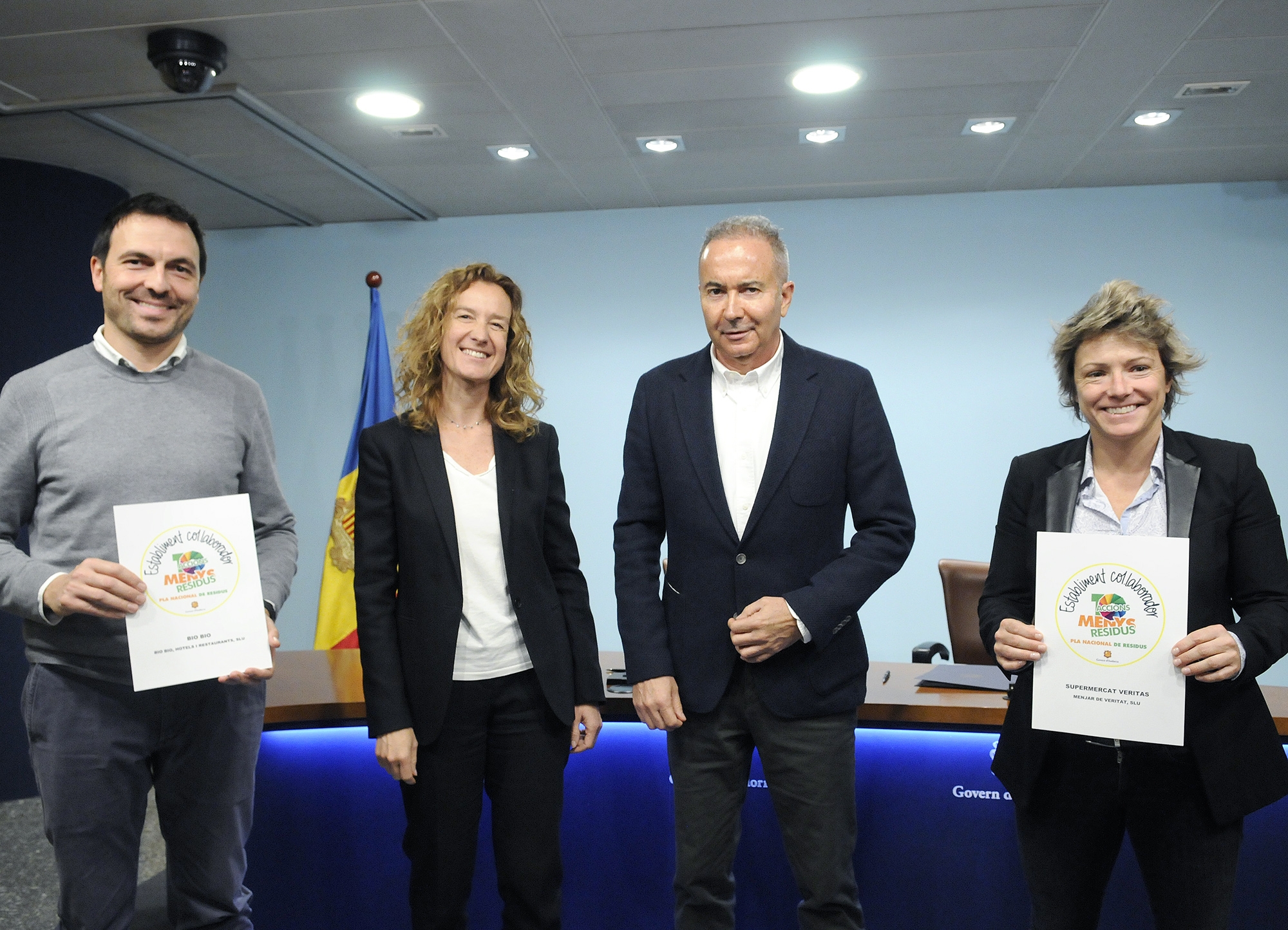 Veritas i Bio Bio reben els primers distintius d'establiments col·laboradors amb el Pla Nacional de Residus