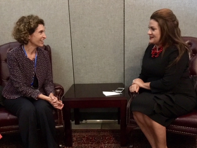 Ubach es reuneix amb els seus homòlegs a Hondures i República Dominicana