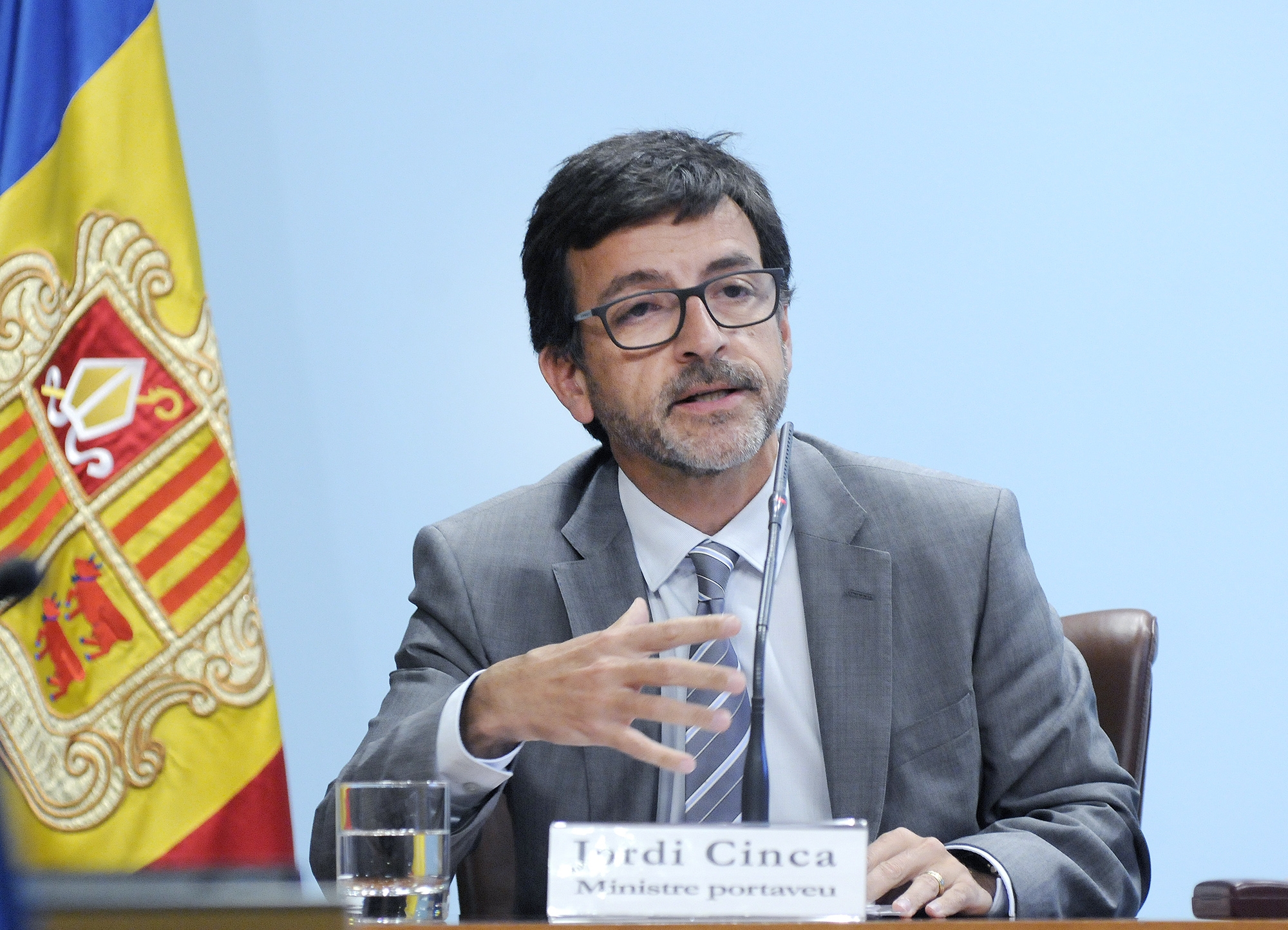 El Govern aprova el calendari de venda en rebaixes per a la temporada d’estiu 2018 i d’hivern 2018-2019