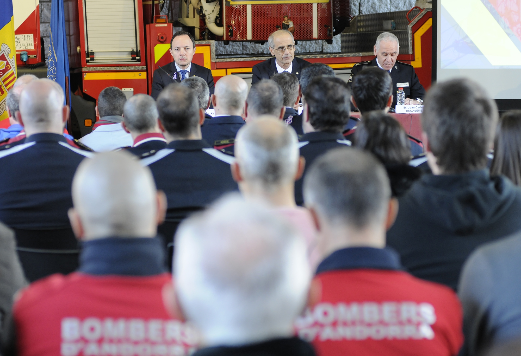 Martí i Espot reivindiquen la capacitació i el compromís del Cos de Bombers d’Andorra