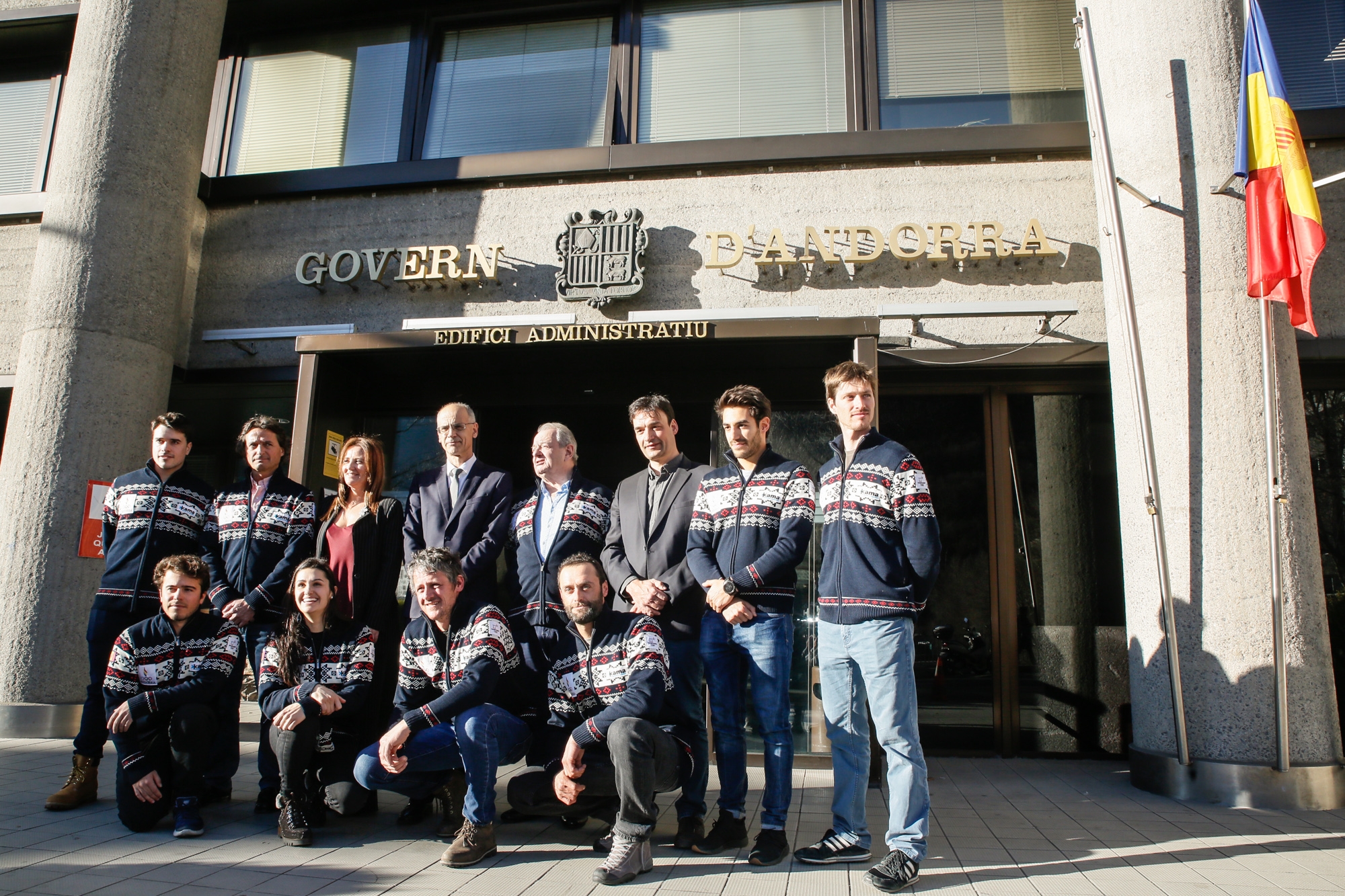 Martí i Gelabert reben la delegació d'Andorra que participarà als Jocs Olímpics d'hivern Pyeongchang 2018