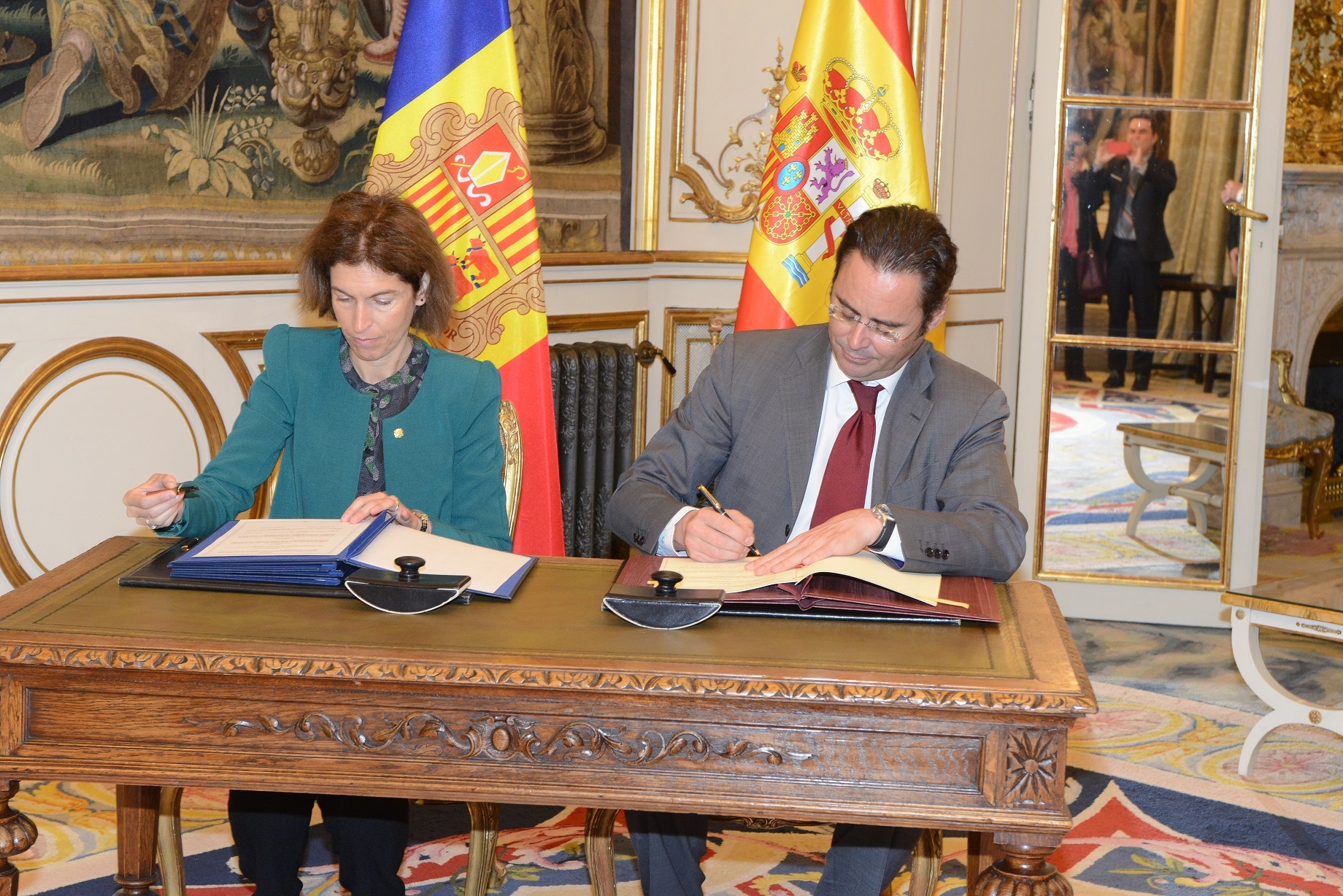 Les negociacions amb la UE i la candidatura d’Andorra per acollir la Cimera Iberoamericana 2020 centren la trobada entre Ubach i Toledo