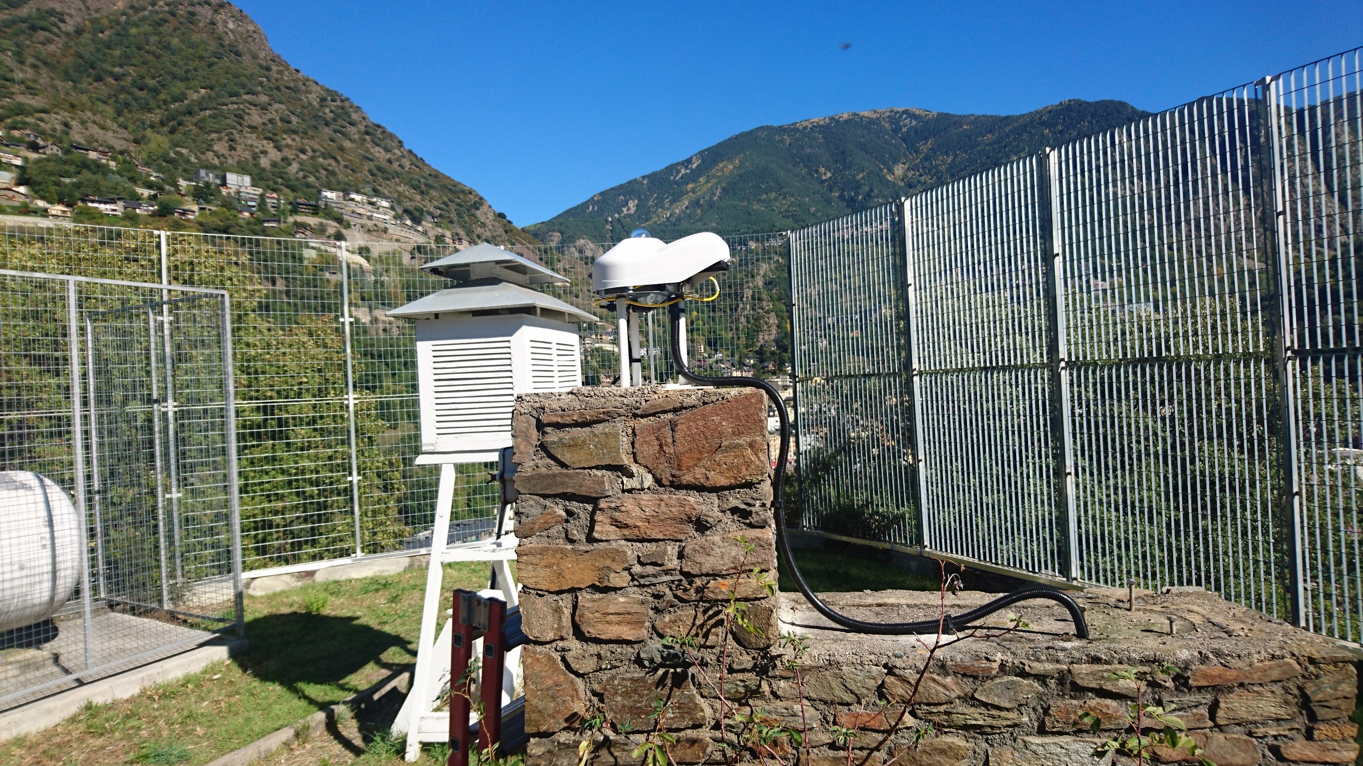 El Servei de Meteorologia substitueix l’estació del Roc de Sant Pere per una d’última generació