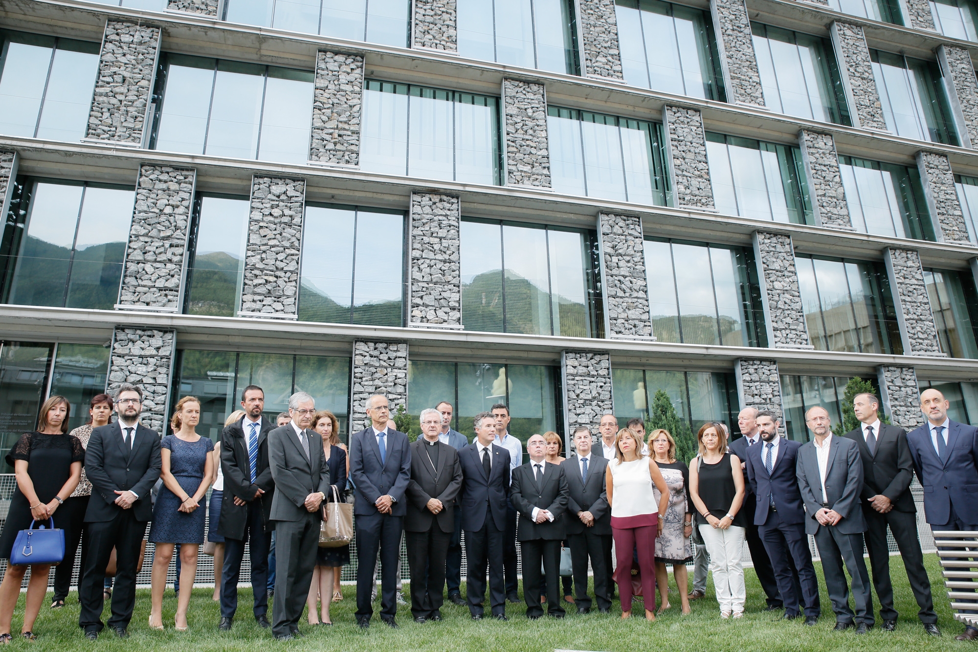 Andorra se suma a la solidaritat i el dol per les víctimes dels atemptats de Barcelona i Cambrils